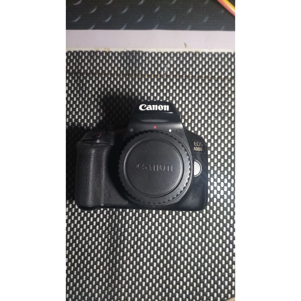 Canon EOS 4000D Second