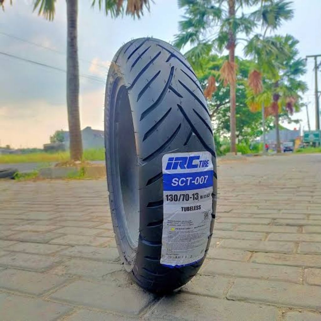 BAN MOTOR HONDA PCX,NMAX,ADV,AEROX BELAKANG IRC TUBELES UKURAN 130/70 RING 13