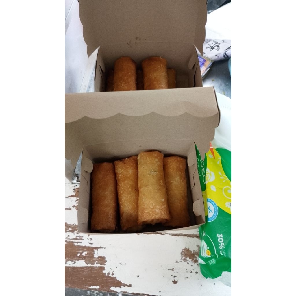 

Lumpia Rebung 10 biji