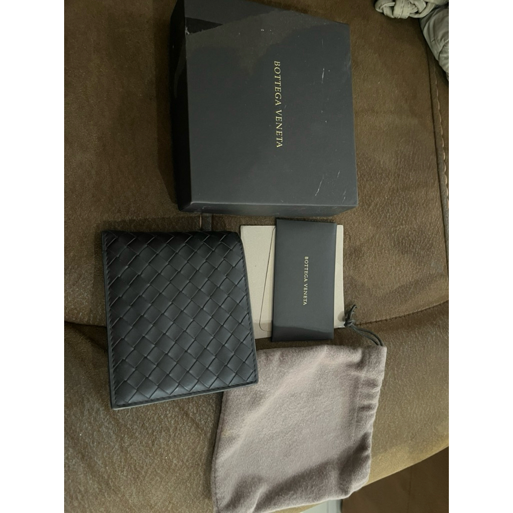 dompet pria bottega veneta original