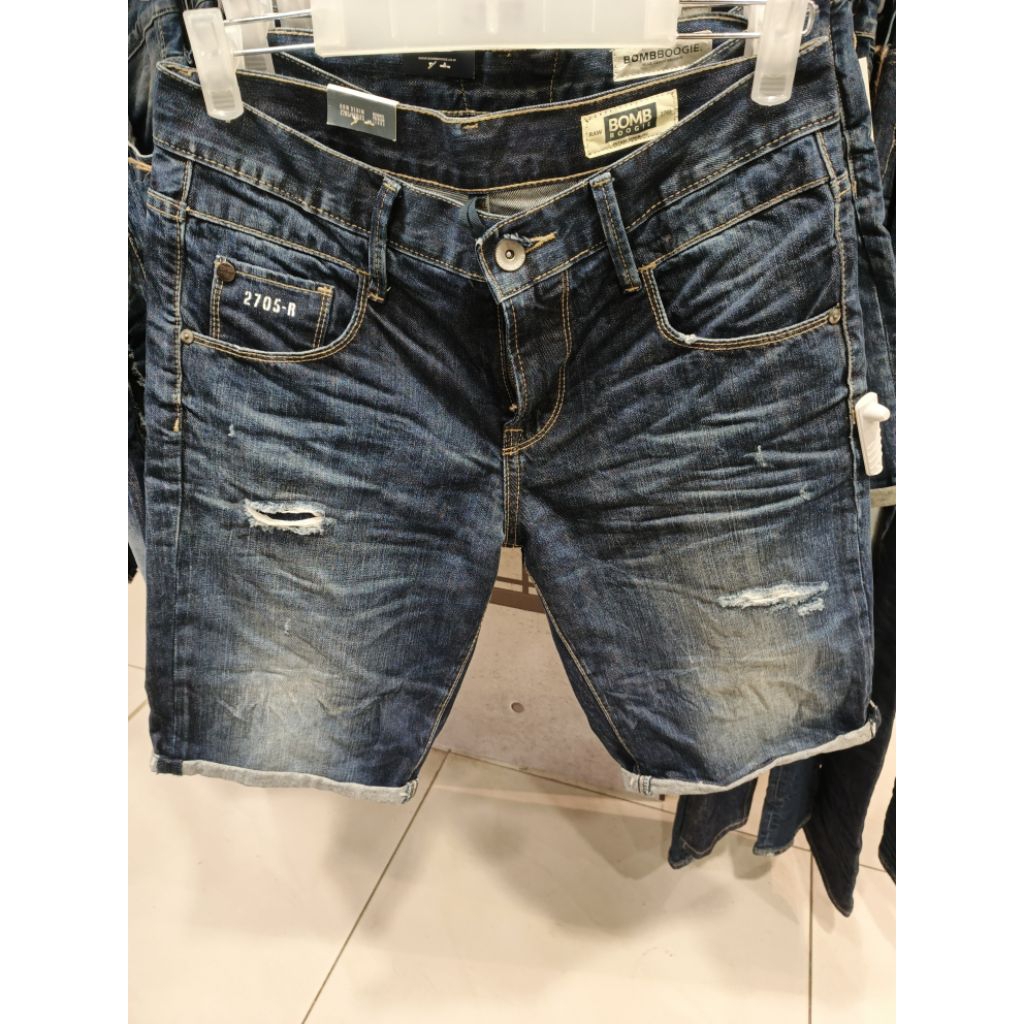 jeans bombboogie pendek biru gelap original 100%