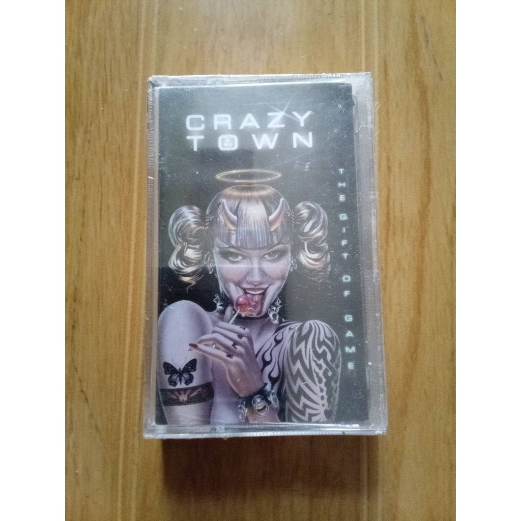 kaset pita crazy town - the gift of game