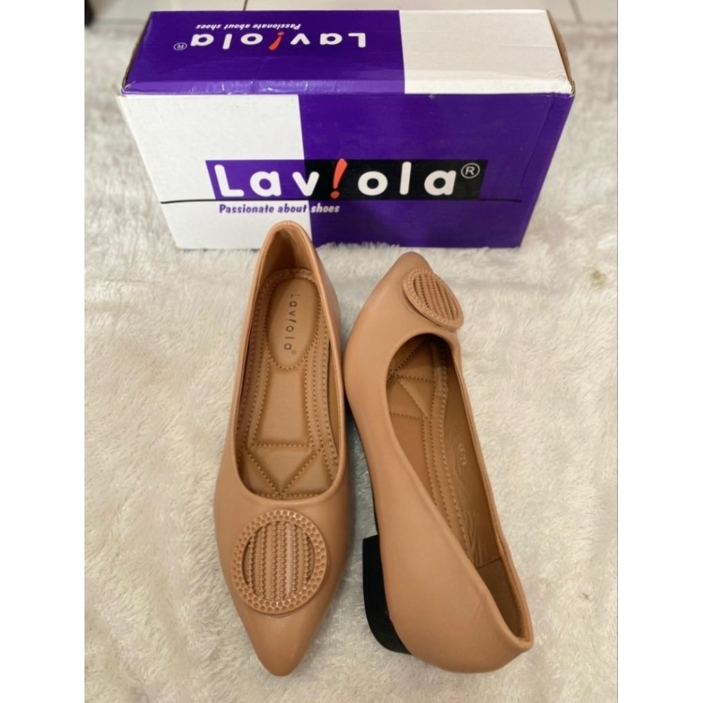 sandal sepatu laviola
