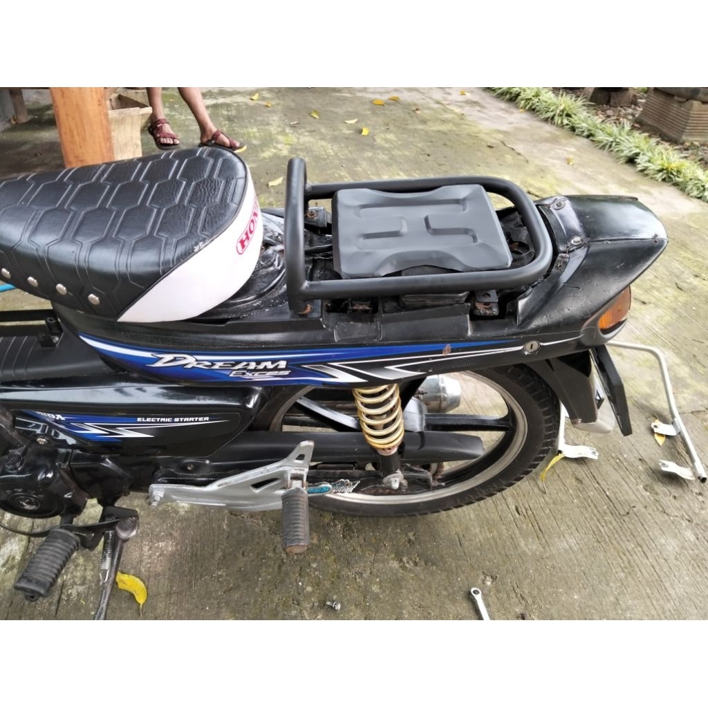 dudukan pangkon tatakan jok pisah Honda Astrea grand Astrea prima