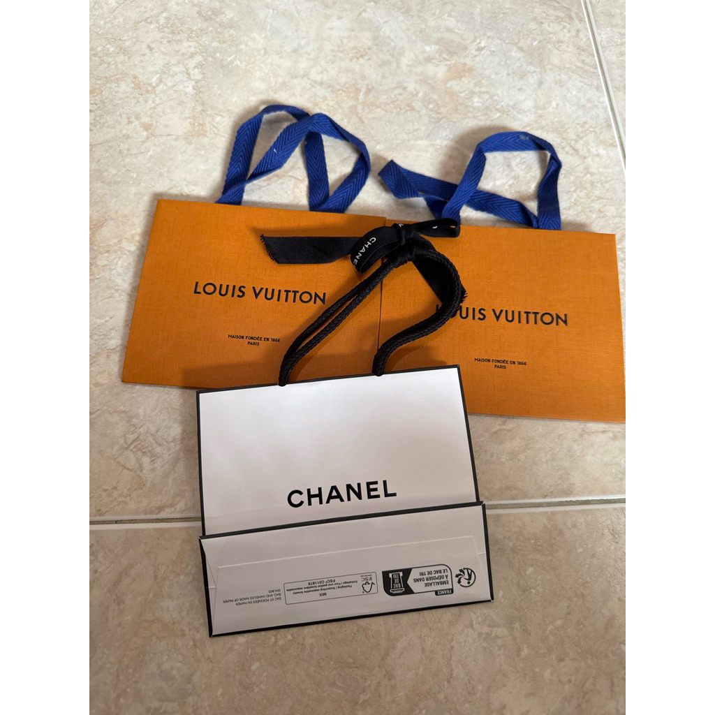 

louis vitton paper bag // chanel paper bag // 100% original