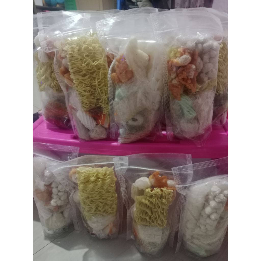 

seblak instan frozen
