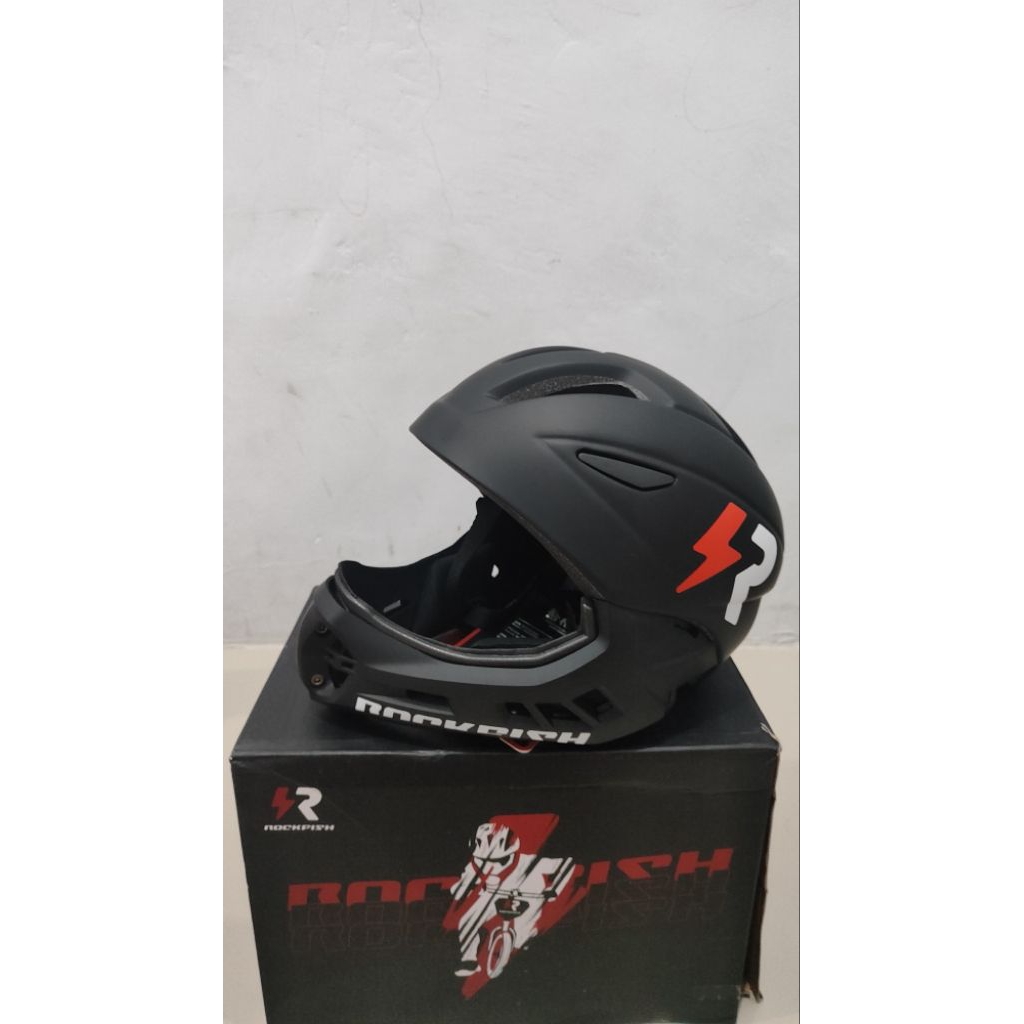 helm rockfish hitam