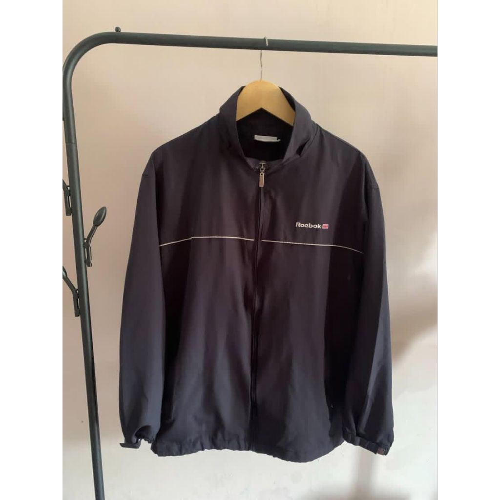windbreaker reebok