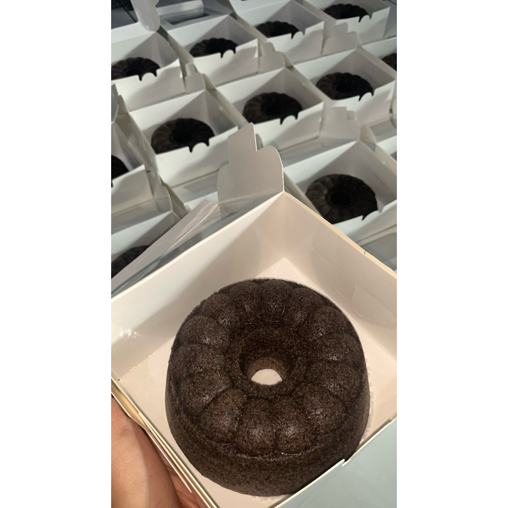 

bolu ketan hitam keju lumer
