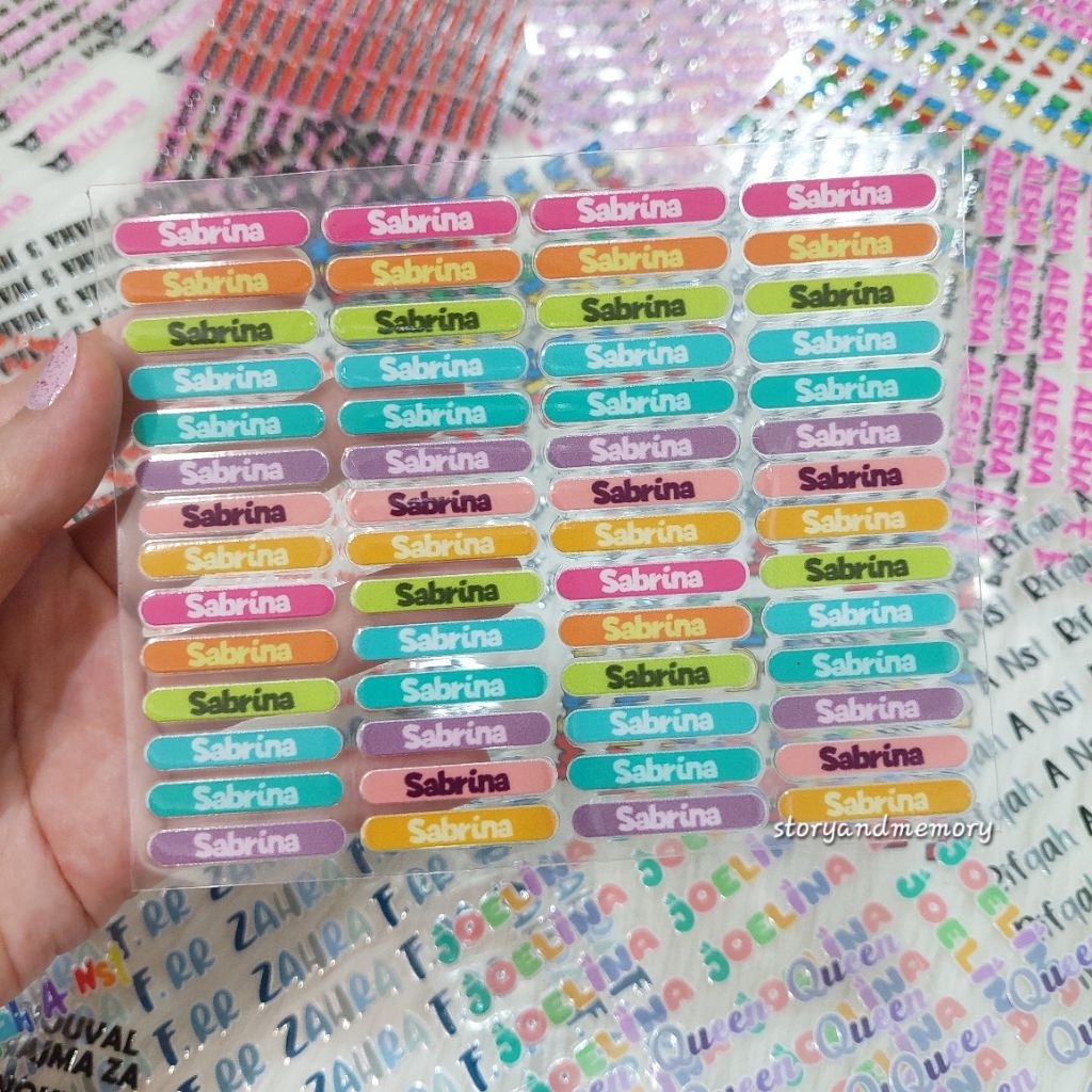

Sam - Sticker Nama waterproof UV DTF timbul premium button series