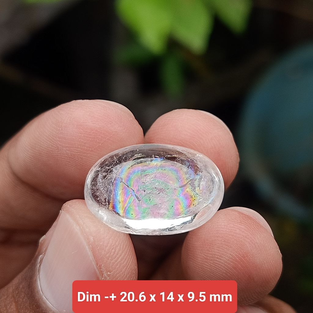 BATU KECUBUNG AIR PELANGI KALIMANTAN ( NATURAL QUARTZ )