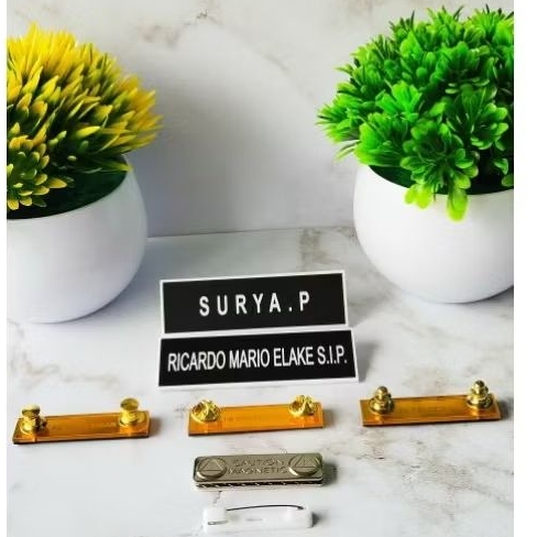 

SEHARI JADI LANGSUNG KIRIM_Name Tag Grafir/Ukir, PNS/POLRI/TNI/PERSIT/SECURITY, ATRIBUT TNI ,ATRIBUT POLRI , NAMETAG KENAIKAN PANGKAT, ATRIBUT KENAIKAN PANGKAT