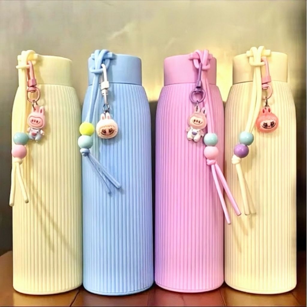 Tumbler Viral / Botol Minum Labubu 500ML + Bonus Gantungan Boneka Labubu Viral Cantik Botol Aestheti