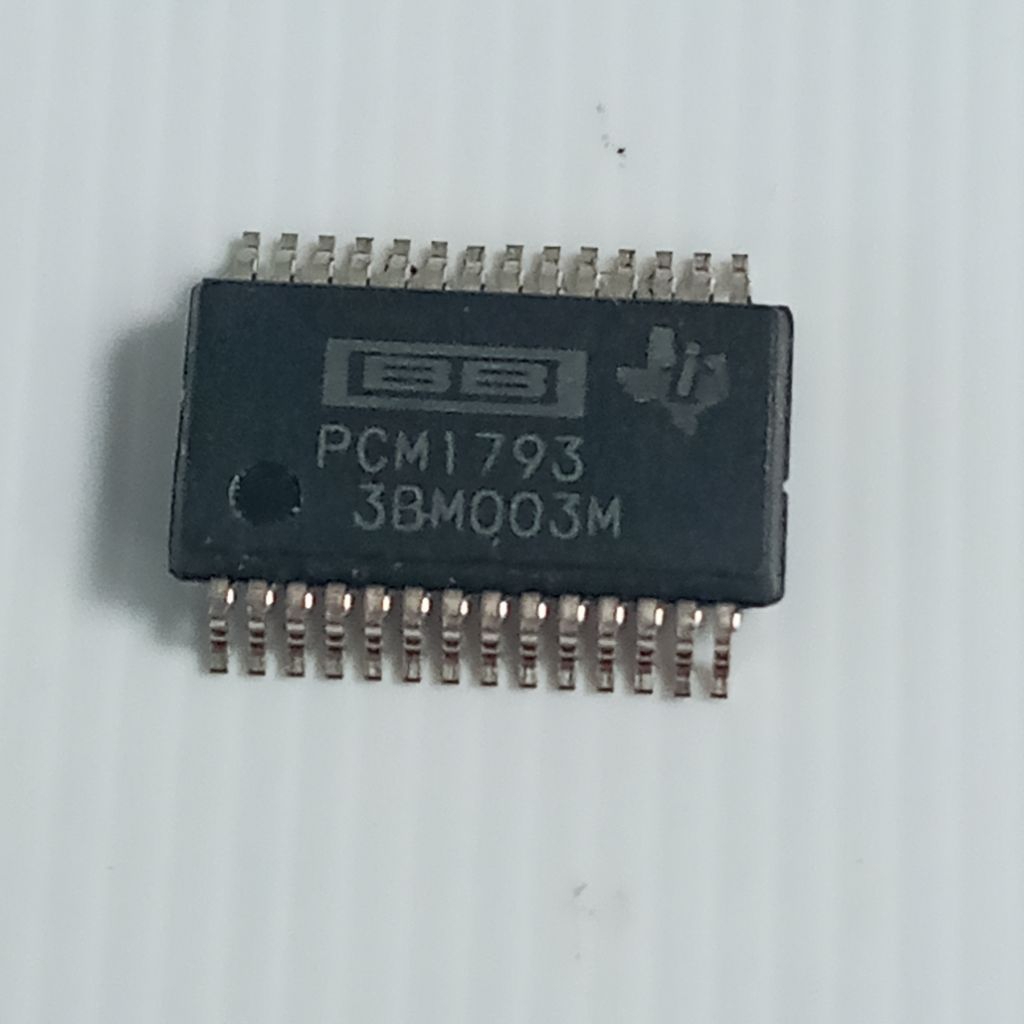 ic PCM1804   PCM 1804