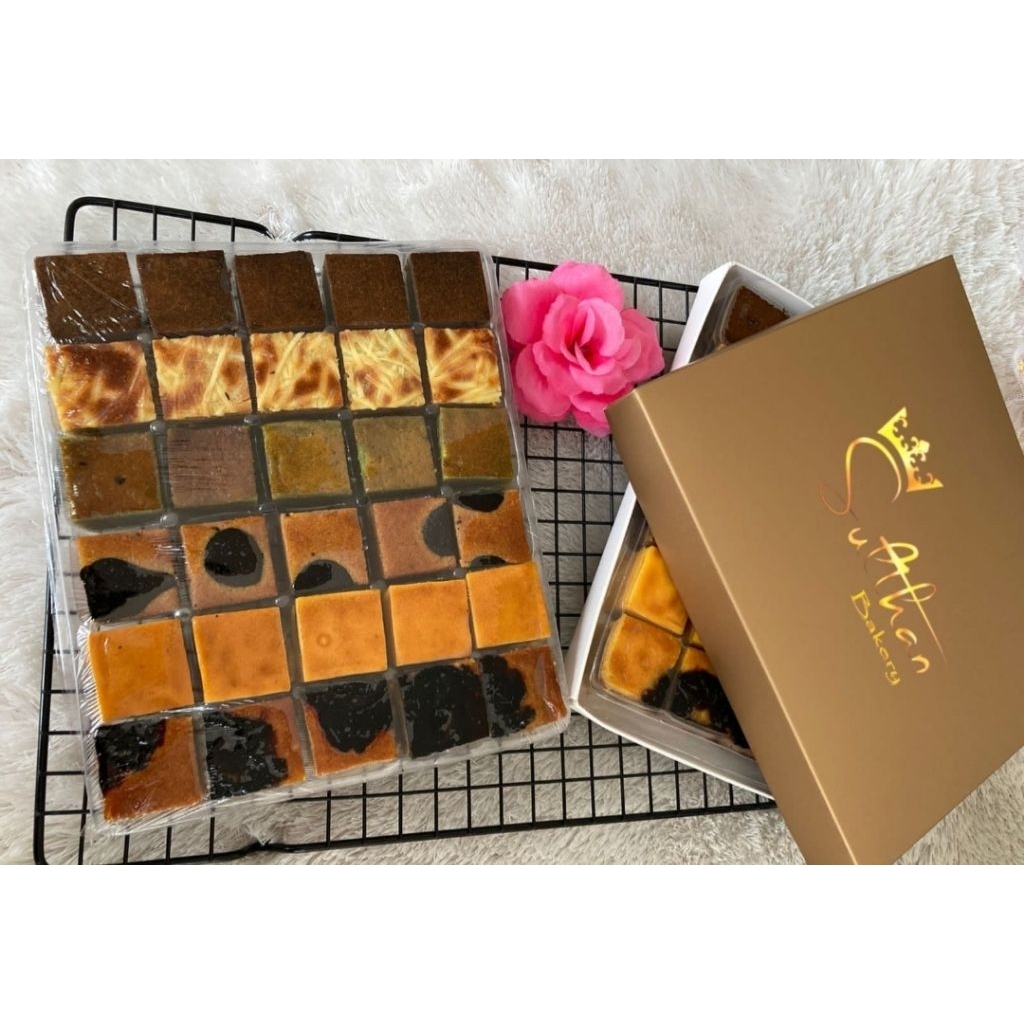 

Lapis Legit Bites 6 Rasa 22 x 19 x 3 Cm