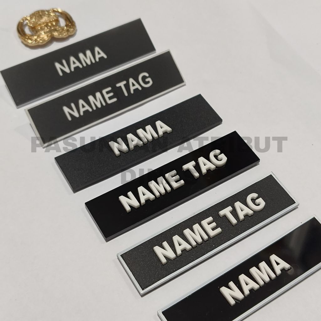 

NAME TAG AKRILIK DATAR & TIMBUL 3D FULL HITAM / LIS PUTIH / GLOSS / DOVE MAGNET, PENITI DAN PAKU