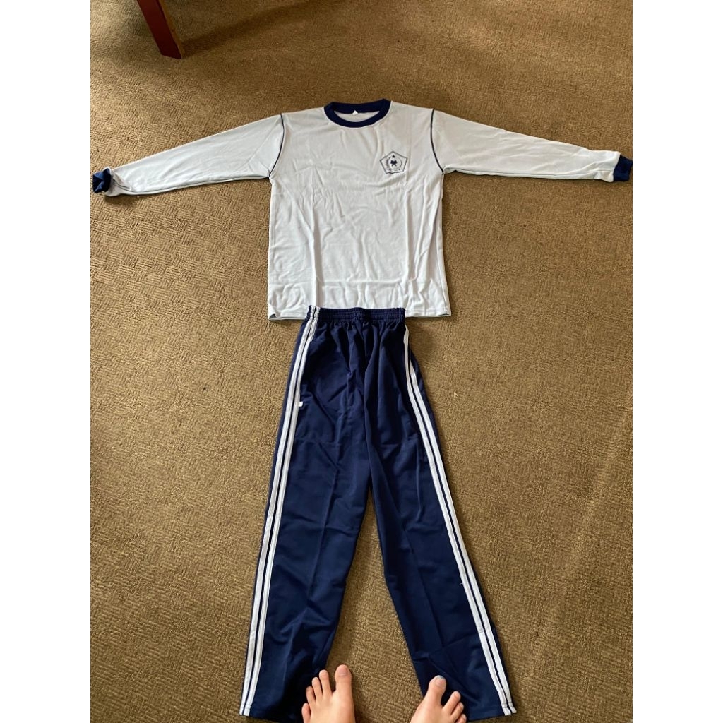 Seragam olahraga anak MI / SD | Putih Dongker|