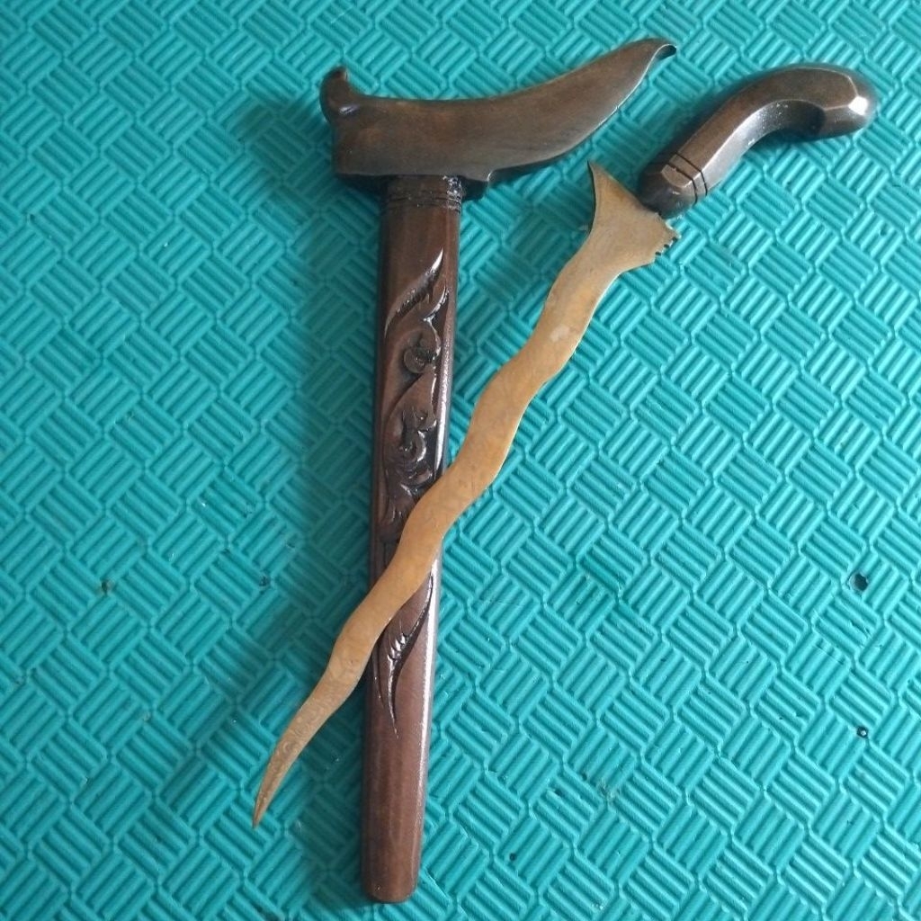 keris kuningan