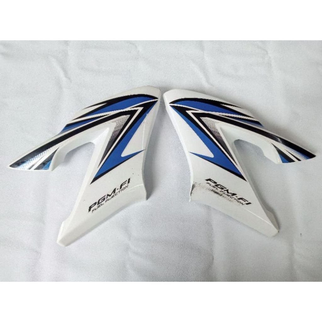 Sayap tangki cover tangki Honda Cb 150 R Old K15 original bekas