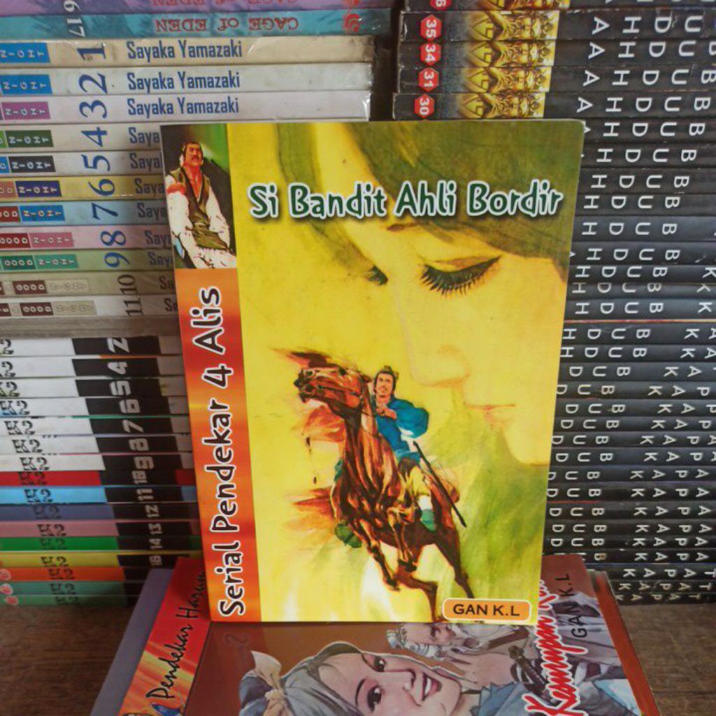 Novel  cerita silat  Serial Pendekar 4 Alis  Si Bandit Ahli Bordir