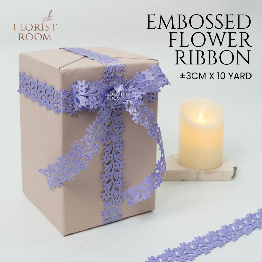

Embossed Flower Ribbon ±3cm x 10yard - Pita Motif - Florist - Rose - Aksesoris - Wedding - Kado