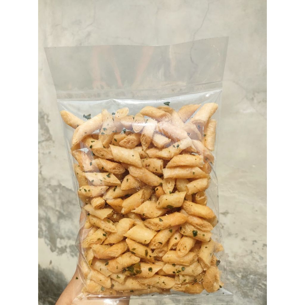 

lumpia garing ori 250g