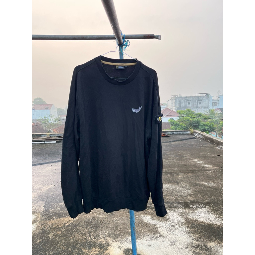 CREWNECK NATIONAL GEOGRAPHIC