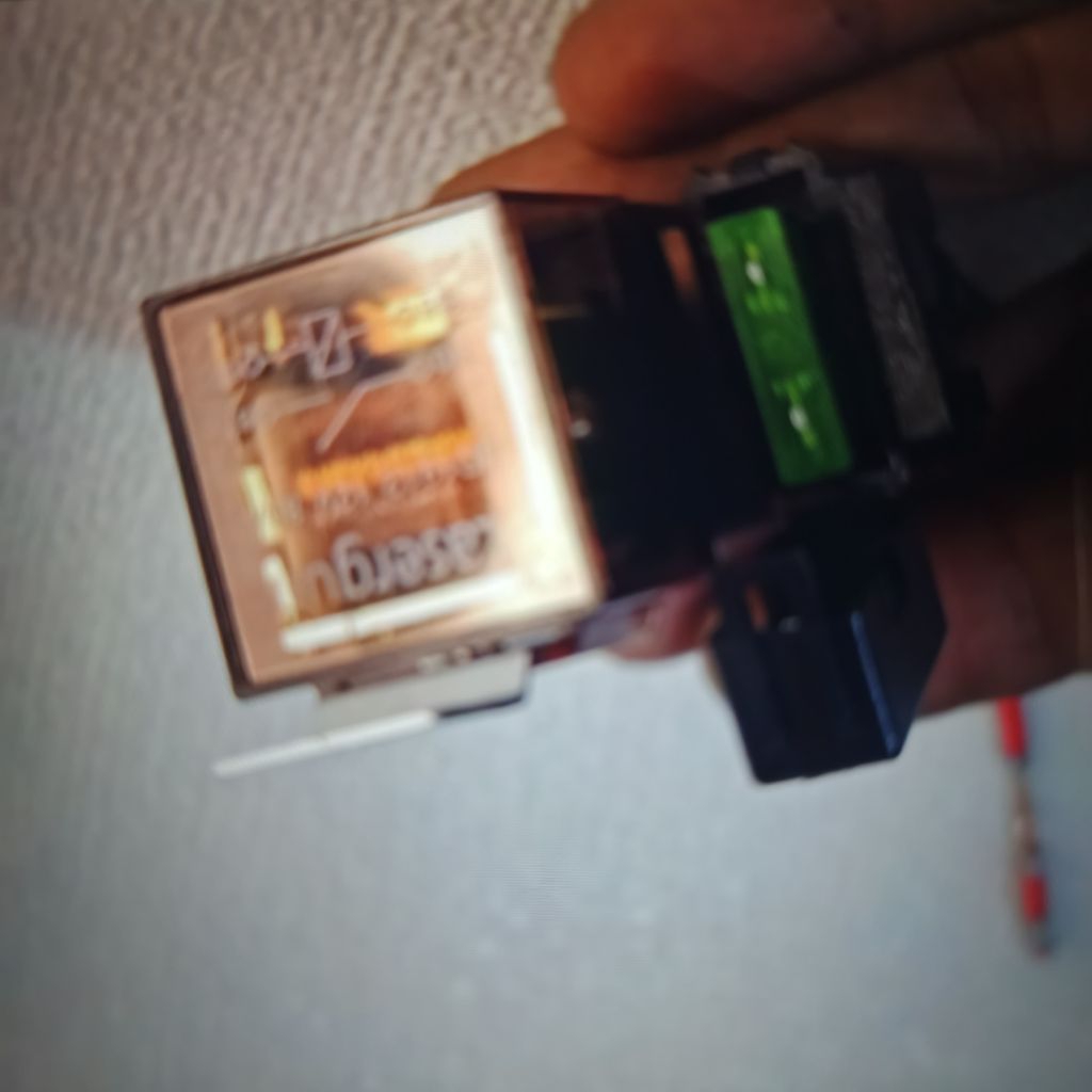 Relay Lampu Tembak/Laser