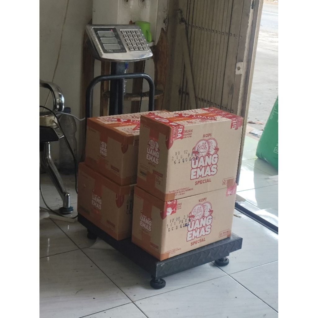 

kopi uang emas kemasan 1 kg satu dus ( isi 5pcs x 1kg )