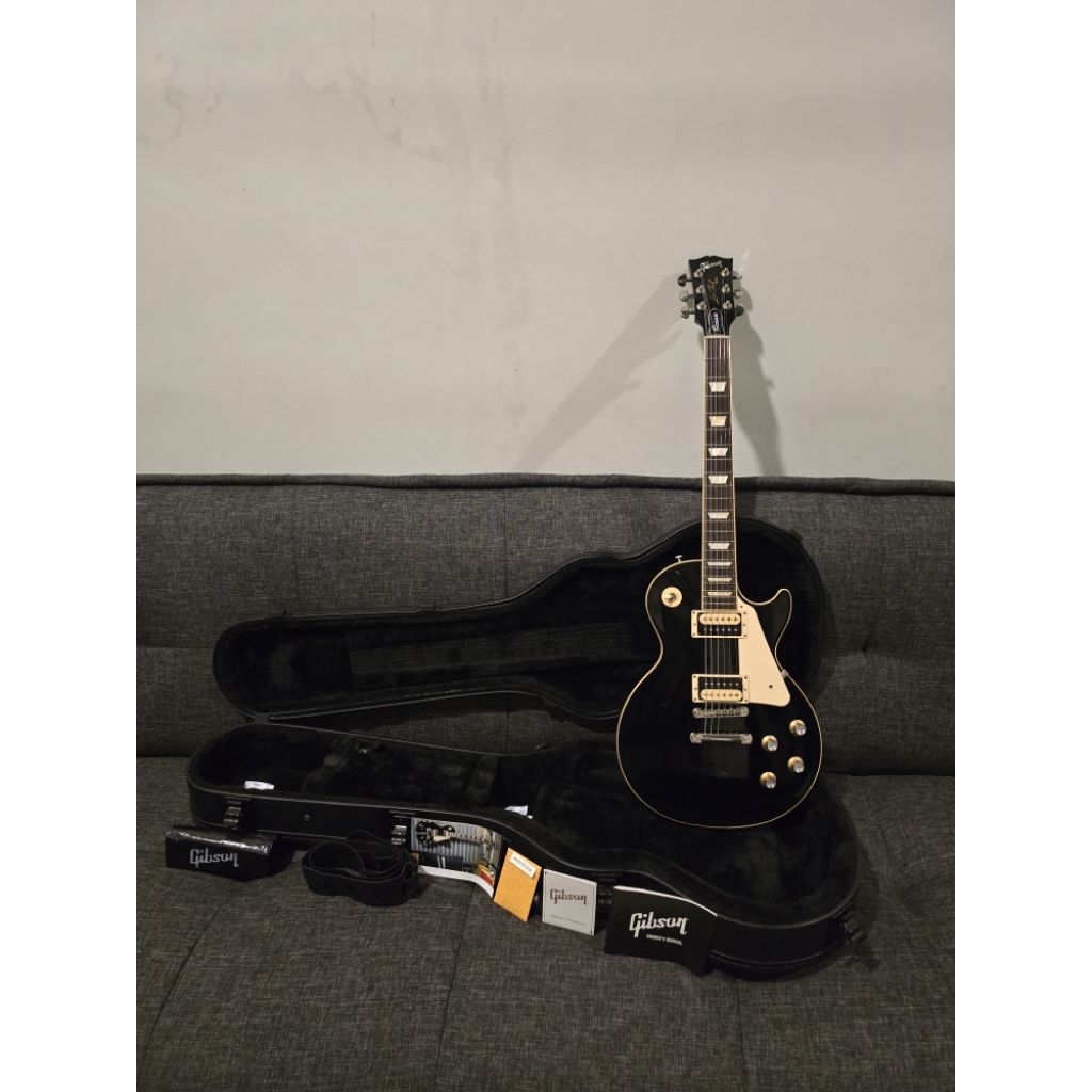 Gitar Gibson Les Paul Classic Ebony Tahun 2022 Made in USA 100% Original