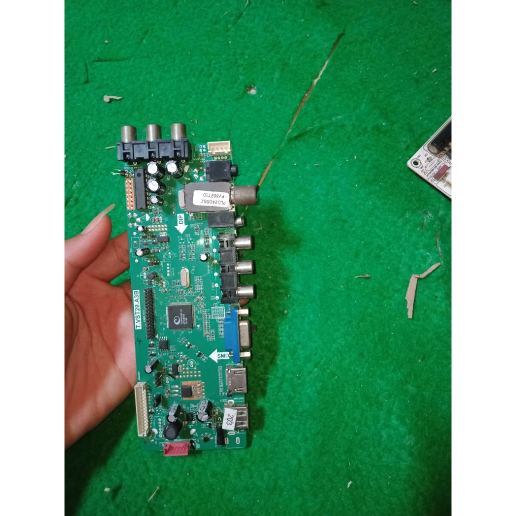 MB TV POLYTRON PLD 24D552 MAINBOARD TV POLYTRON PLD 24D552