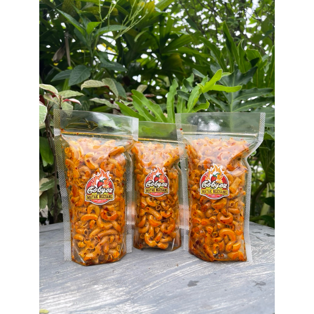 

makaroni Cikruh Pedas 100 gram daun jeruk by :GOBYOZZ Snack pedas