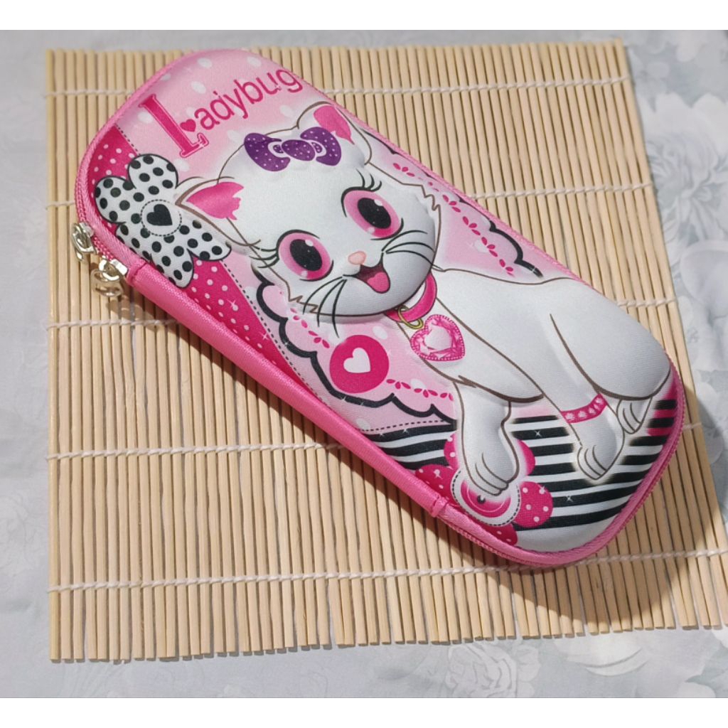 

tepak 3D tahan air, bahan tebal dan enteng