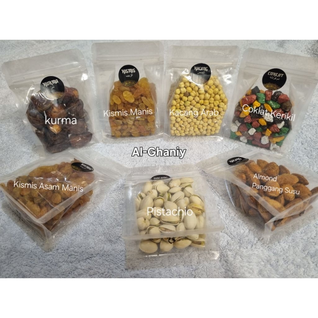 

Kemasan Praktis Coklat Krikil Kerikil |Kacang Arab | Kacang Almond | Kacang Pistachio | Kurma | Kismis Manis Asam Manis