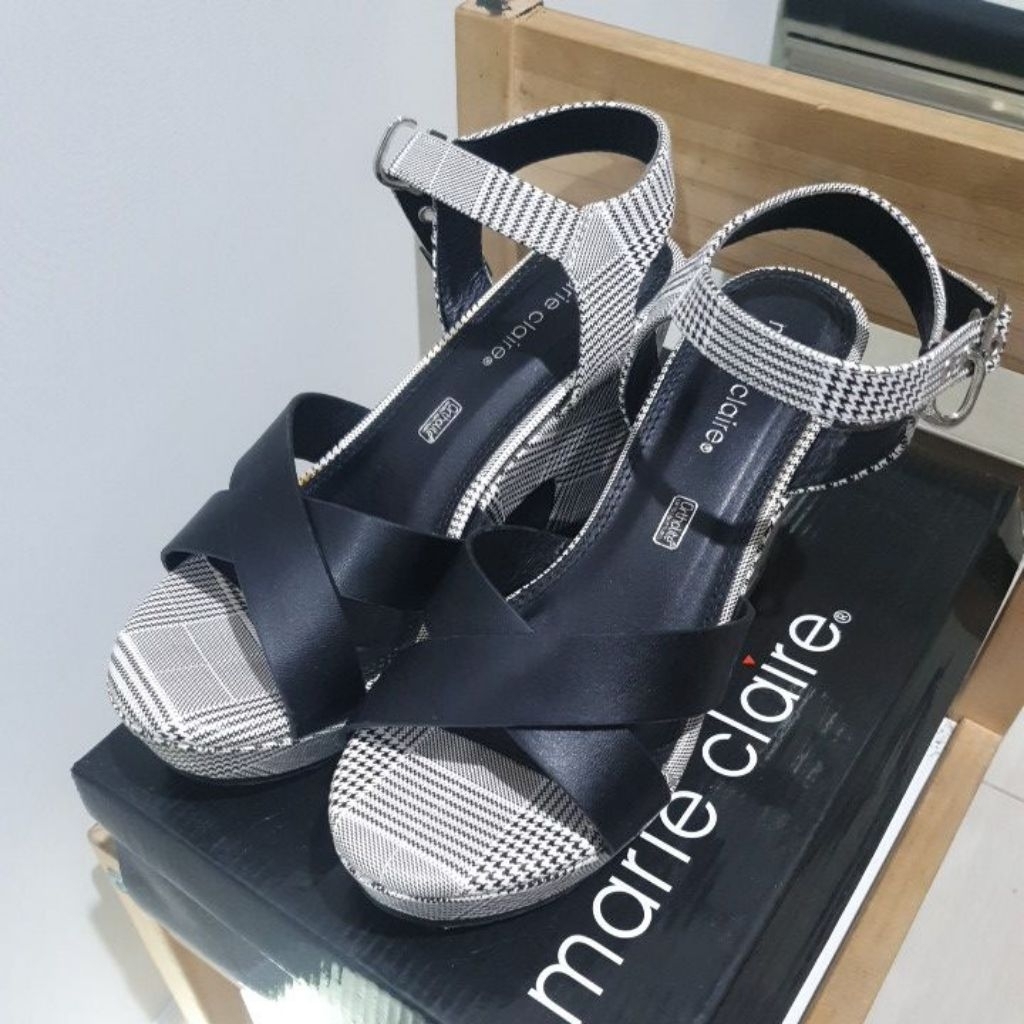 PRELOVED WEDGES HOUNDSTOOTH MARIE - CLAIRE UK.37 (4)
