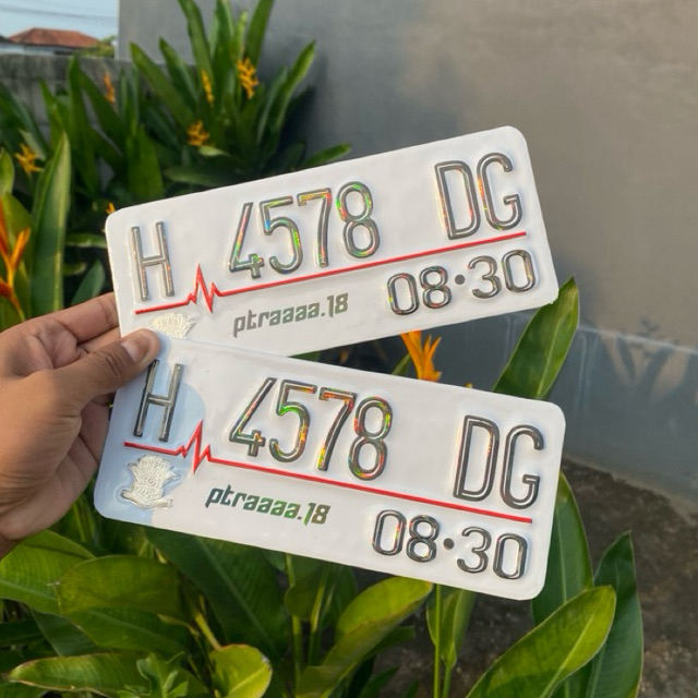 PLAT NOMOR SEPEDA MOTOR CUSTOM KECIL MURAH  SEPASANG ATAU BIJIAN BAUT TANAM HURUF MODUF BONUS NAMA
