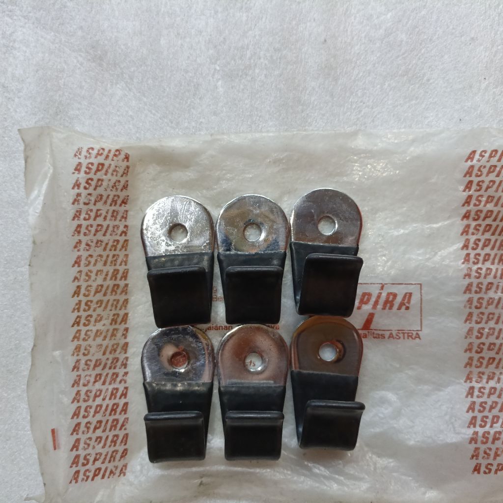 HOOK FR COVER GANTUNGAN BARANG CANTOLAN DEPAN SAYAP HONDA ASTREA GRAND PRIMA SUPRA X 100 ORIGINAL