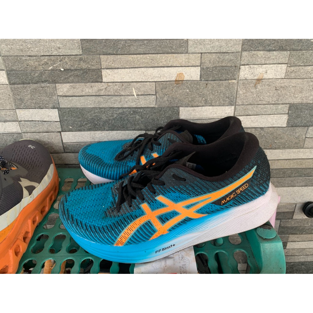 Asics magic speed 2