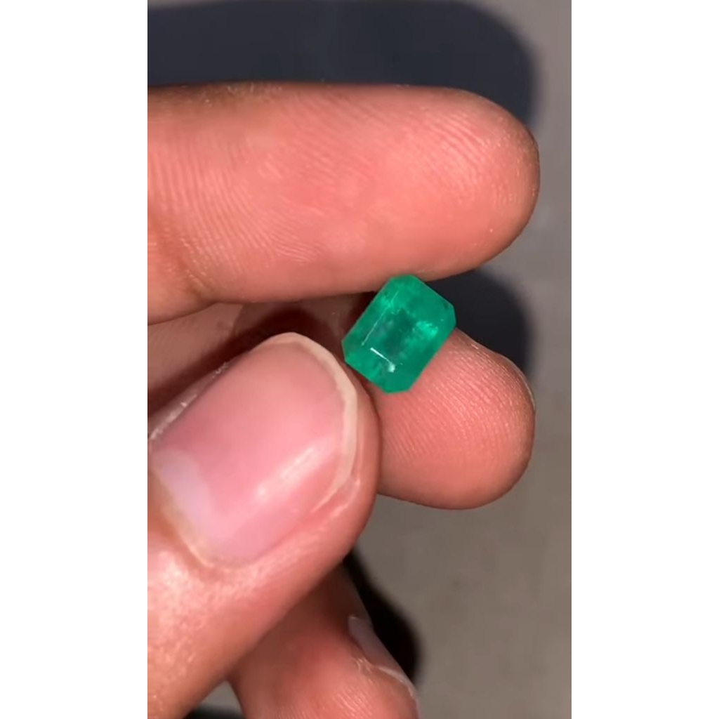 natural emerald beryl sudah dengan memo gri