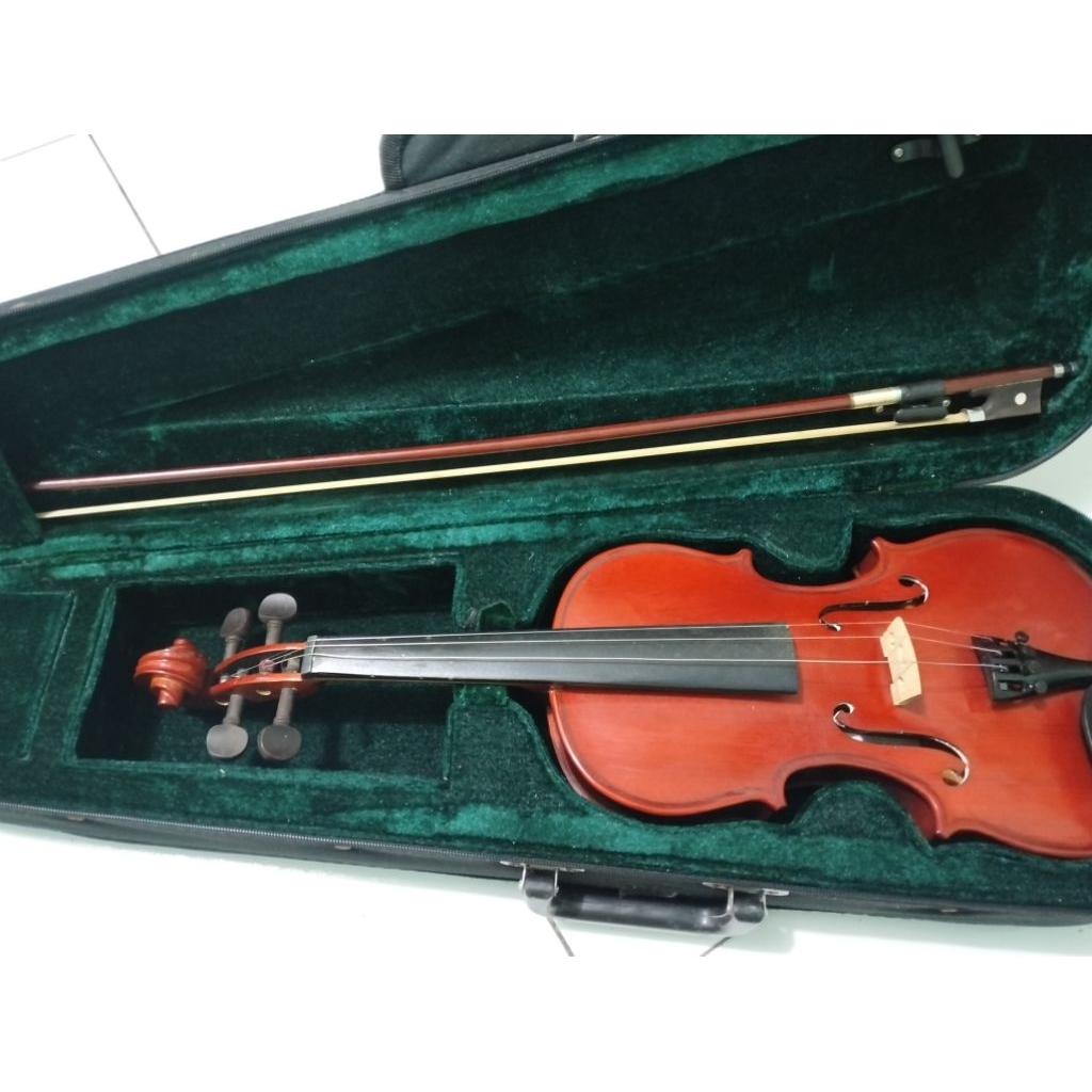 Biola Premiere 3/4 Second