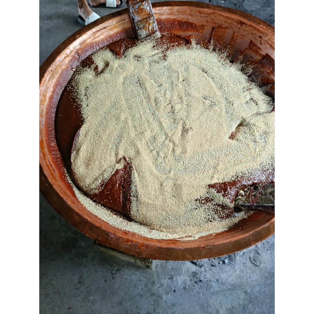 

Dodol jenang shiva, varian wijen kemasan 1kg