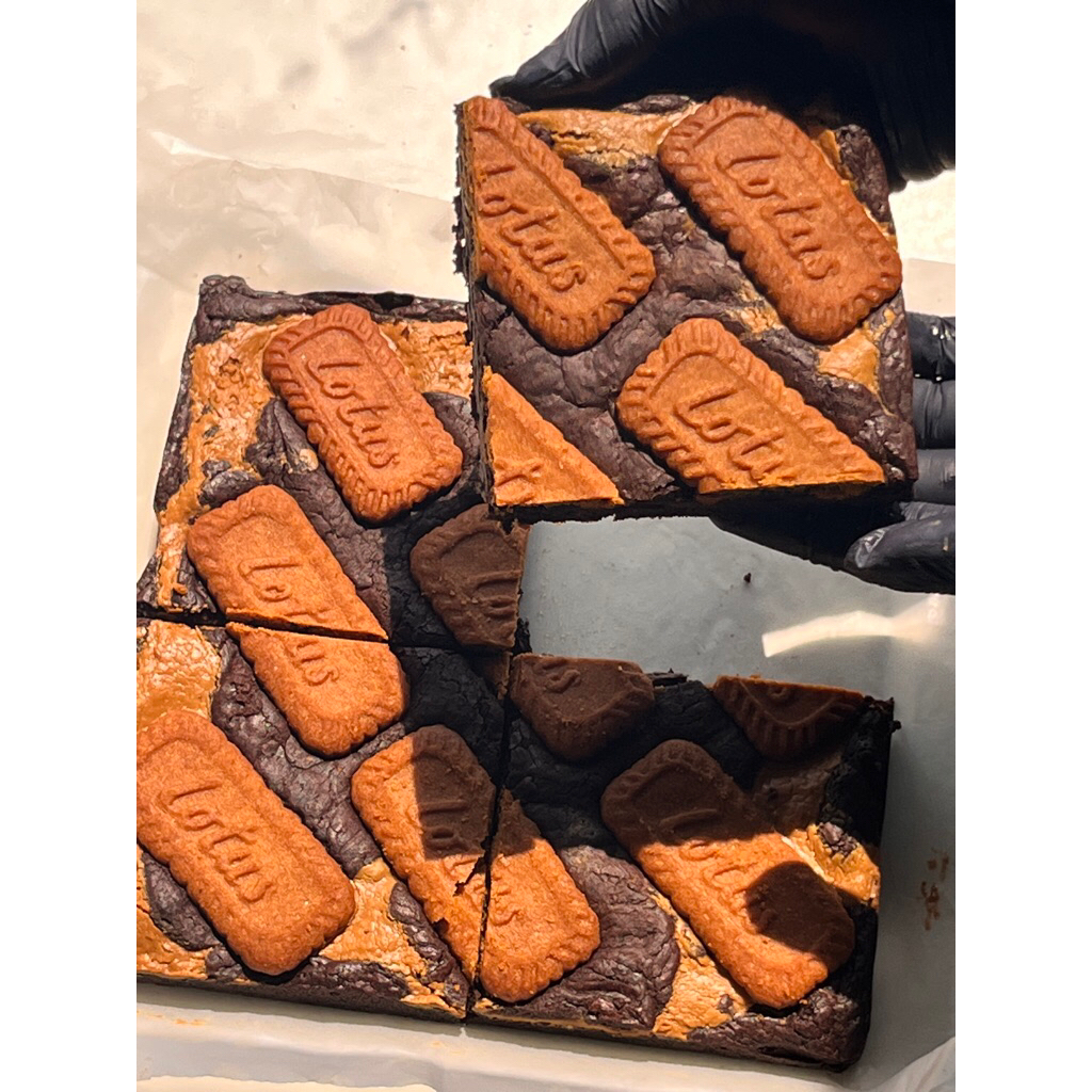 

Hayoonbite Fudgy Brownies 20x10