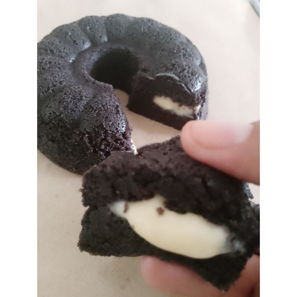 

bolu ketan hitam keju lumer dijamin mantul