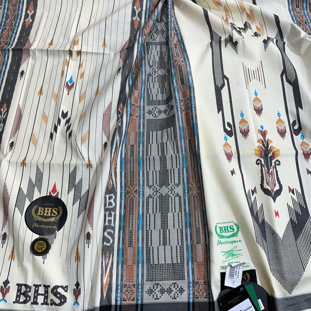 SARUNG BHS MASTERPIECE GOLD M85 SIC 1 PUTIH