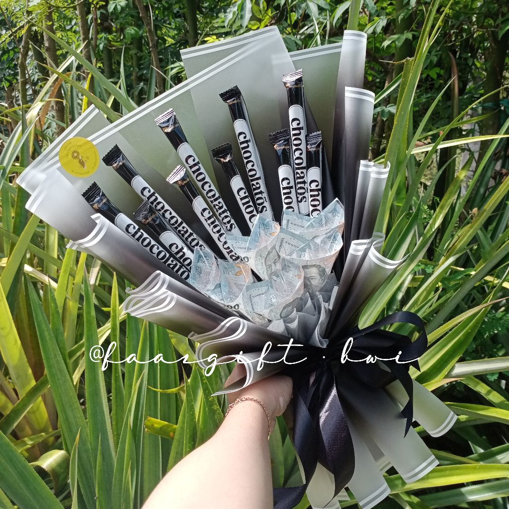 

Buket uang x snack || Buket murah || Buket wisuda