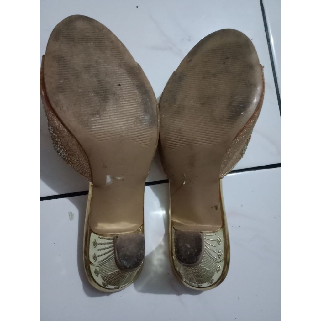 sandal pesta preloved