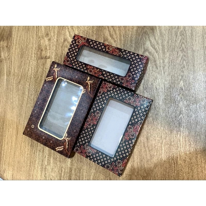 Box / Kardus Motif Untuk Baju - Naira Batik