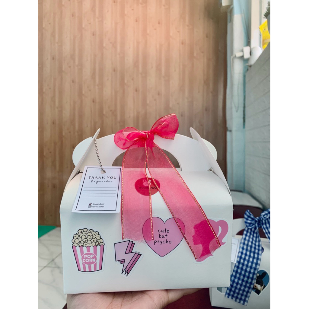 

Gable box size L/ Gift box/ kado teman/ kado pacar
