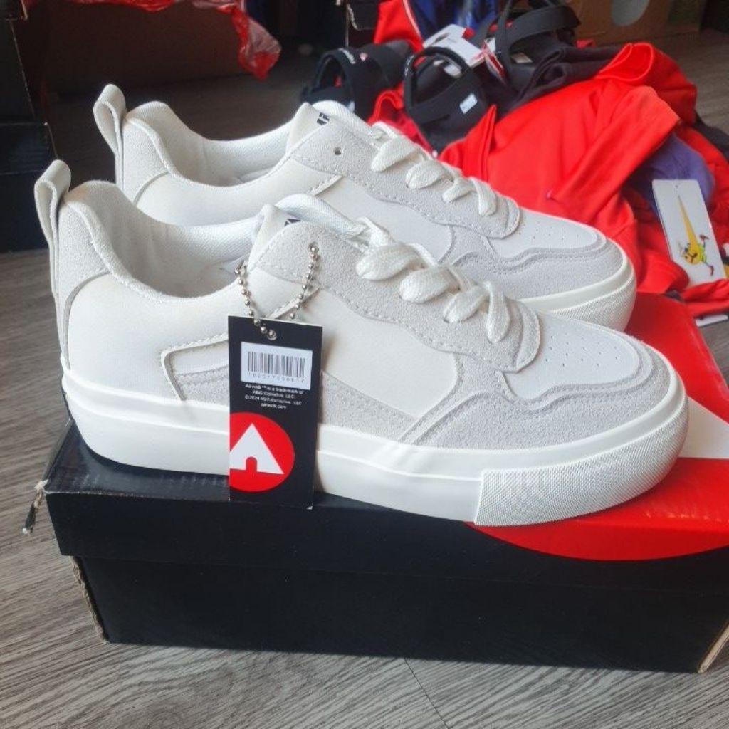 Sepatu airwalk baria