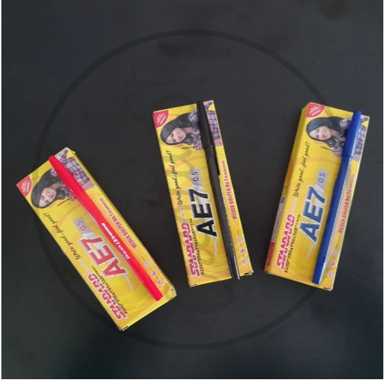 

Standard Ae7 0.5 Mm Bolpen Semi Gel / Pulpen Standard